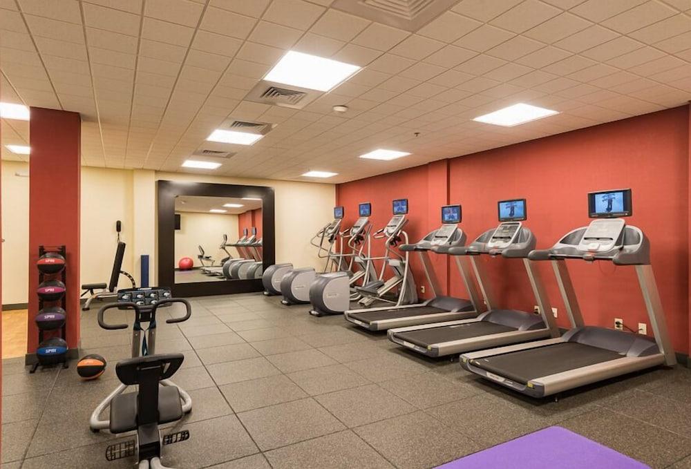 Hilton Garden Inn Reagan National Airport Арлингтон Экстерьер фото