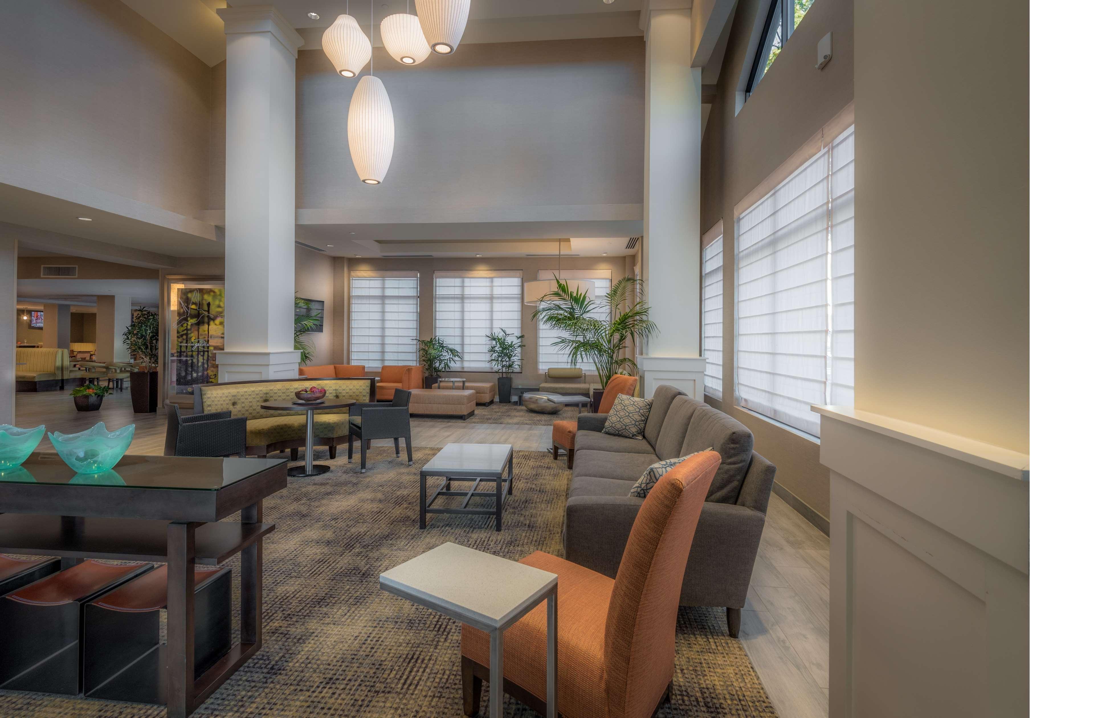 Hilton Garden Inn Reagan National Airport Арлингтон Экстерьер фото