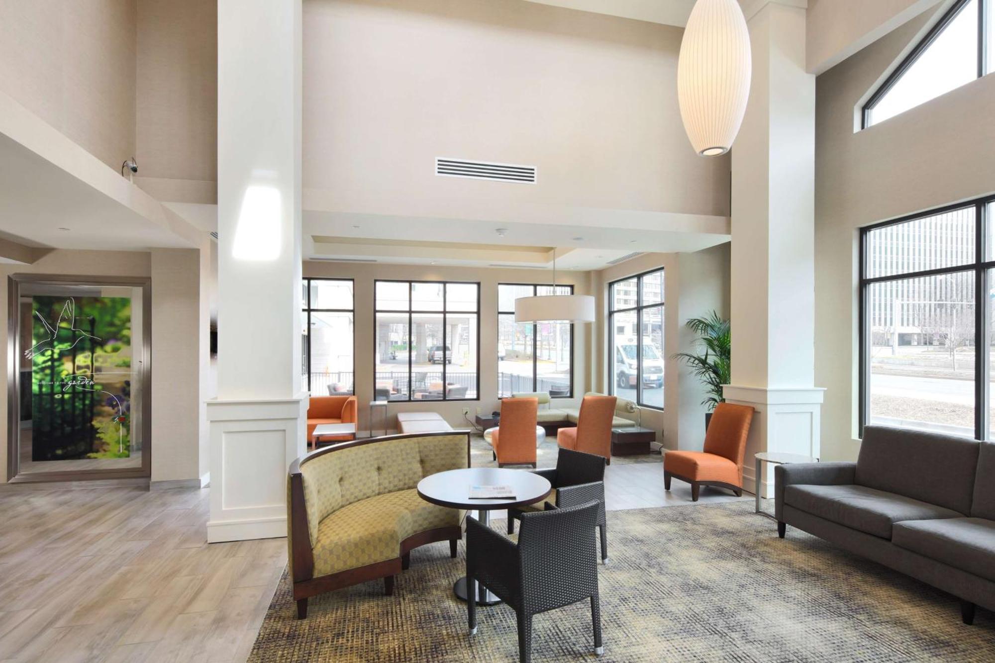 Hilton Garden Inn Reagan National Airport Арлингтон Экстерьер фото