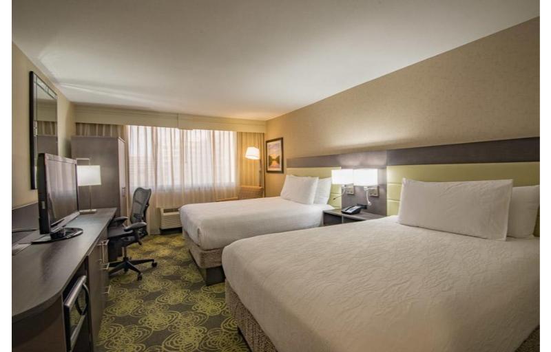 Hilton Garden Inn Reagan National Airport Арлингтон Экстерьер фото